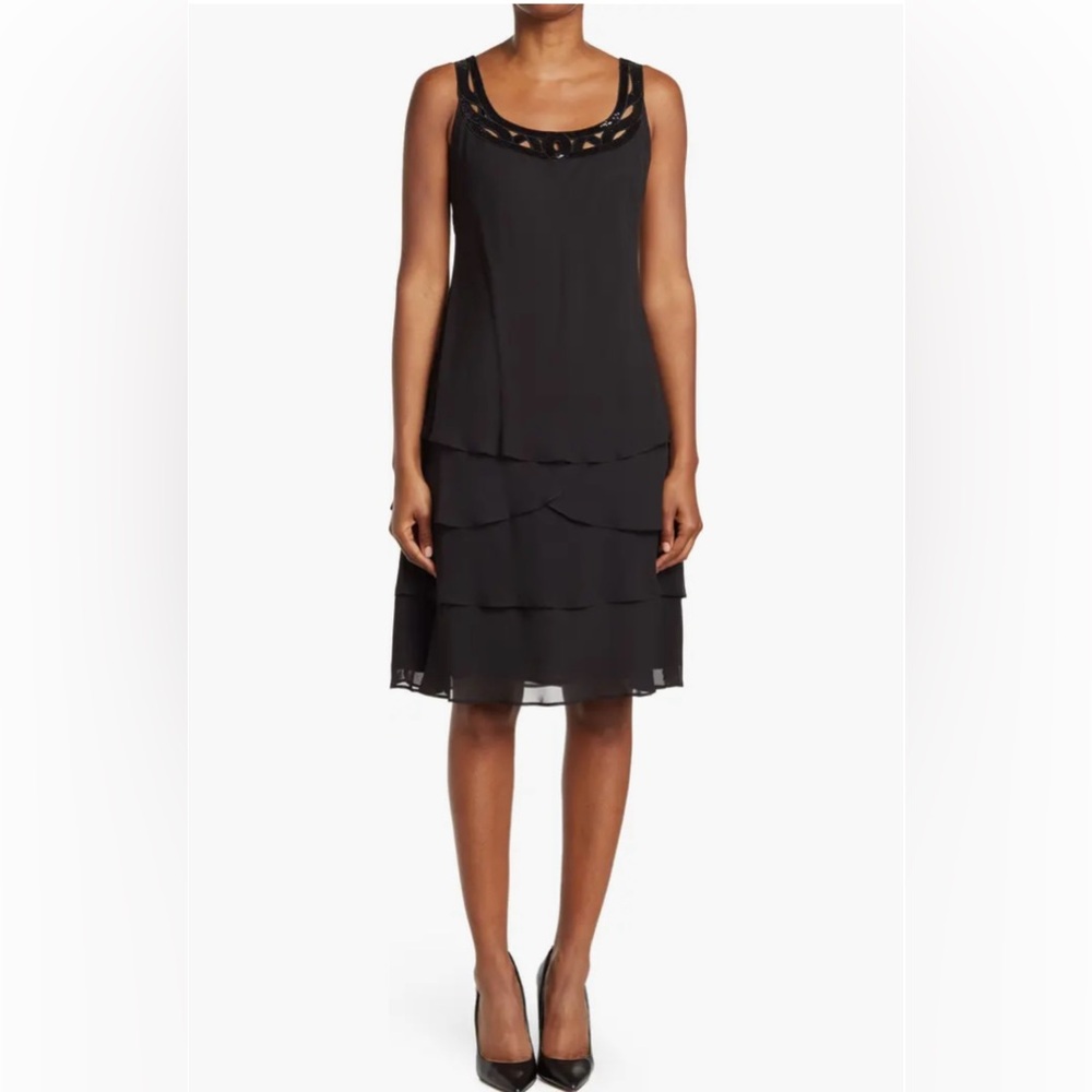 SLNY Black Tiered Chiffon Cocktail Dress Sequin Neckline 8P Petite